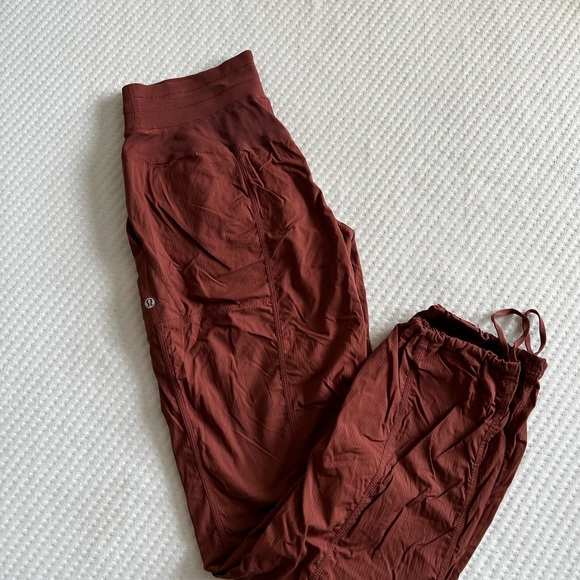 Lululemon Studio Pant- Unlined - Picture 2 of 3